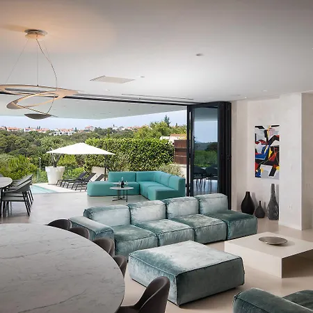 Lucy For 12 People Near Medulin With Heated Indoor Pool & Just 400 Meters From The Villa *